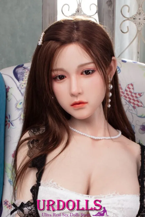 Name：Akumi Hakumi