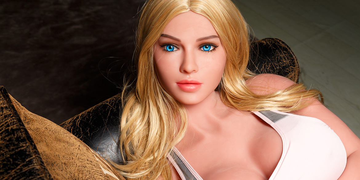 Korina Kova Doll