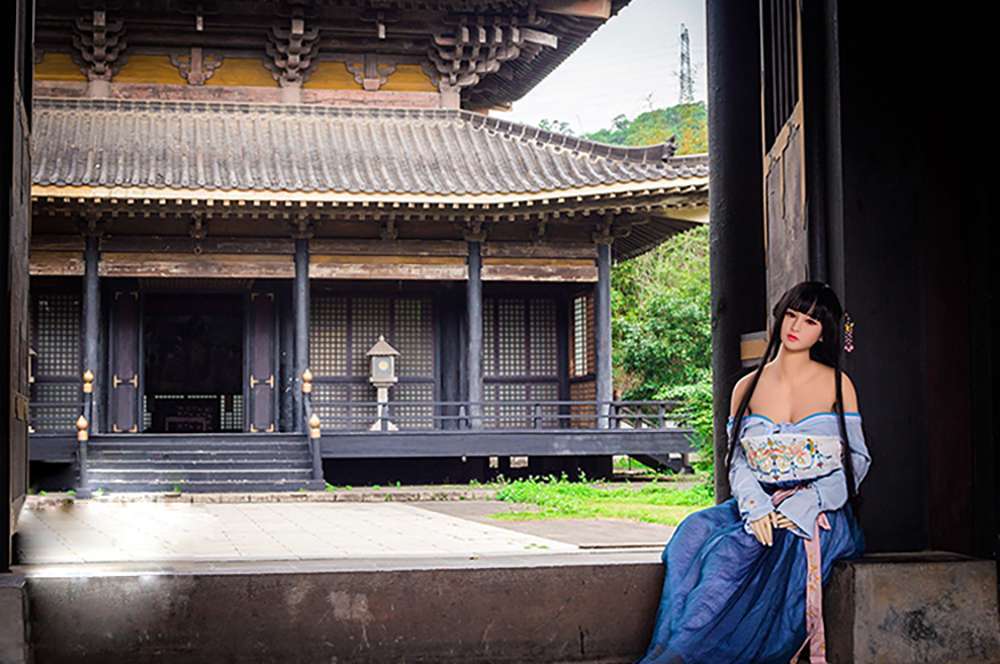 lesbian with sex doll