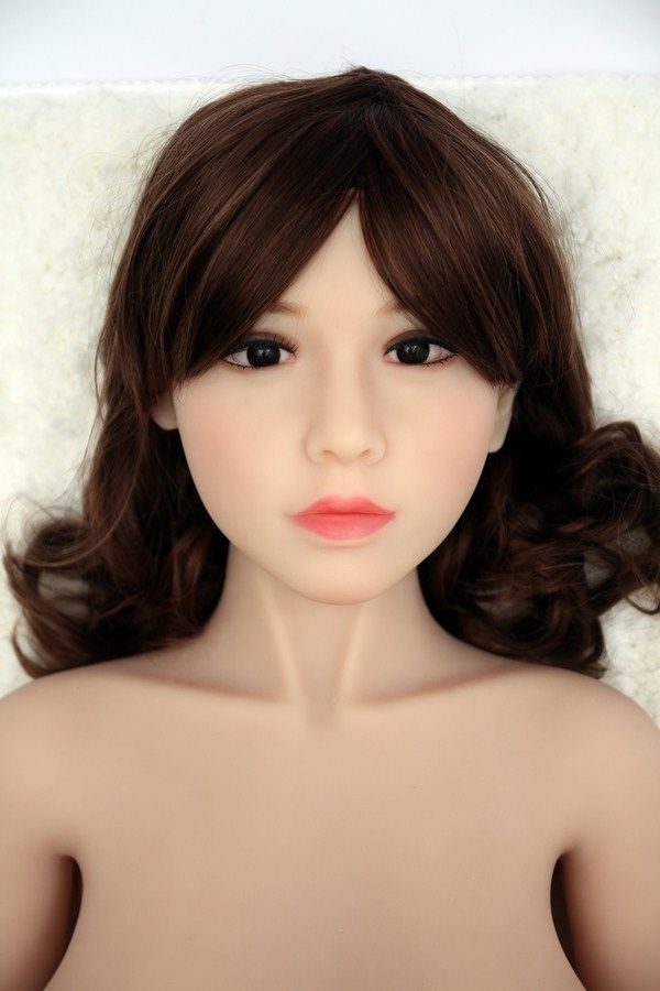 realistic female sex doll