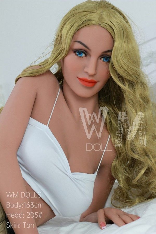 Амелија-Големи трепкави очи WM205 Висина 163 см cm Секси девојче кукла