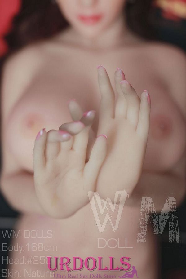 aura wm dolls