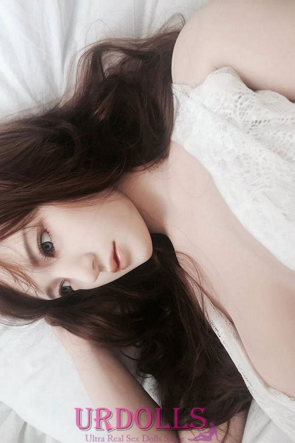 pretty pretty sex doll