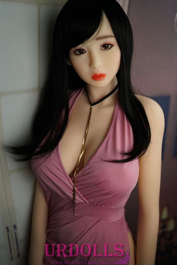 ázijské sexuálne bábiky