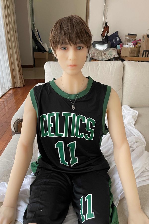 Pag-aaral ng Male Sex Doll