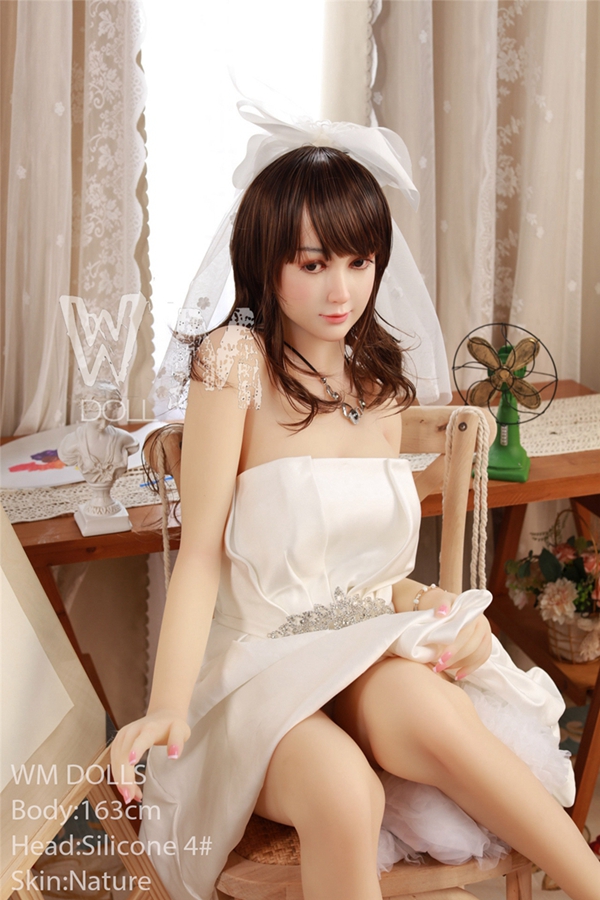 hugebreasted sex dolls