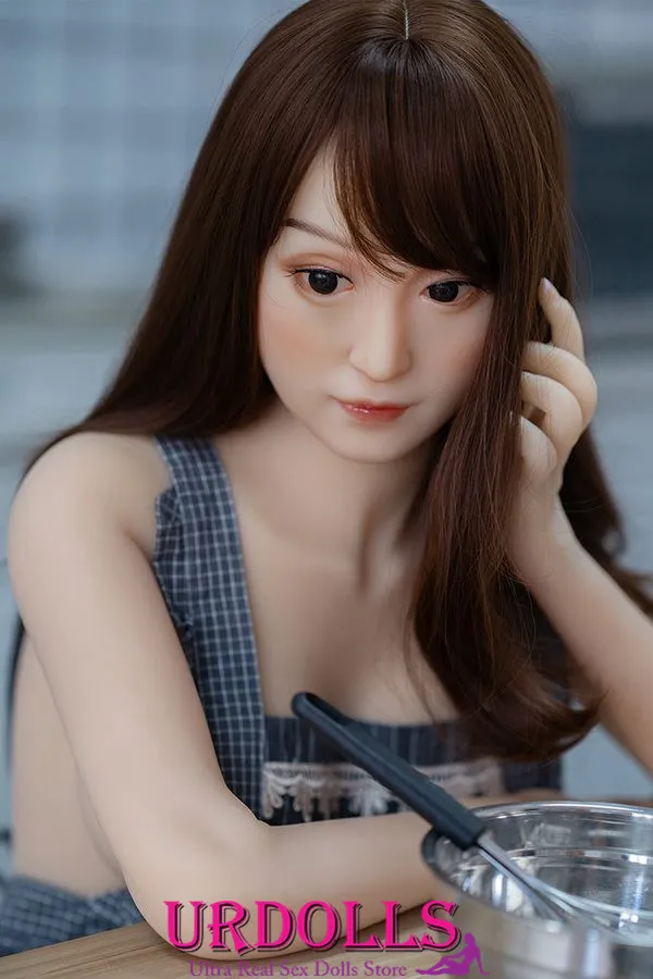 enormi tette ai robot bambola del sesso