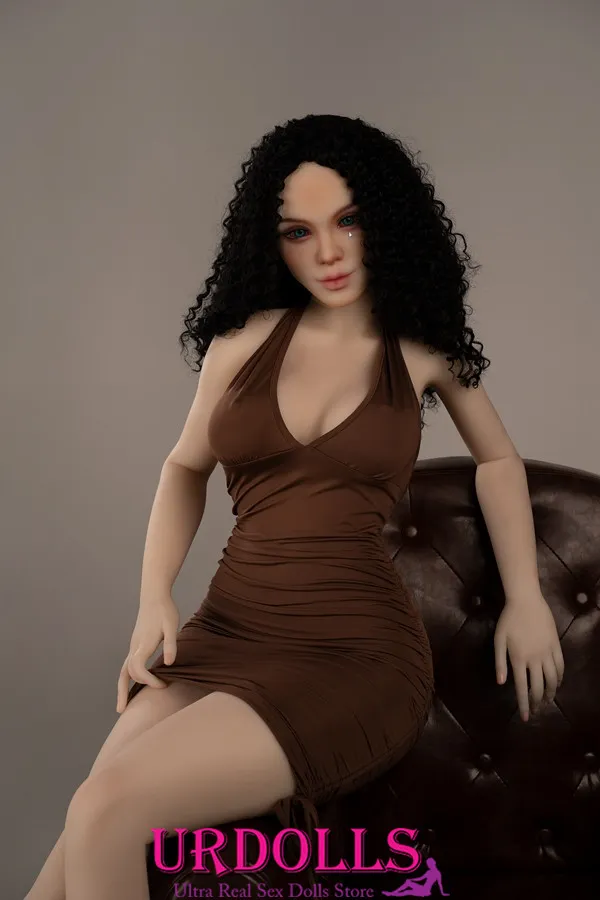 hugest ass sex doll