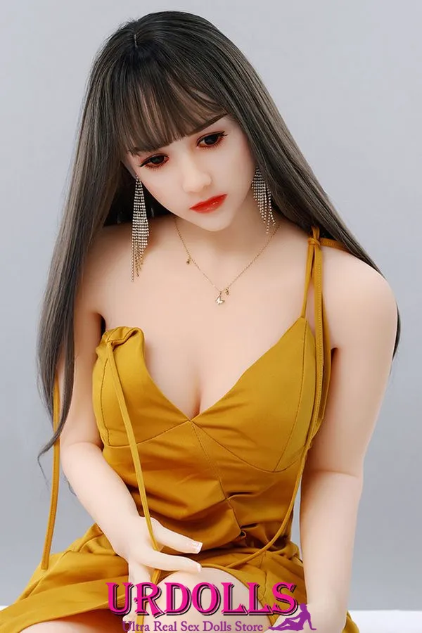 closed eyes sex doll