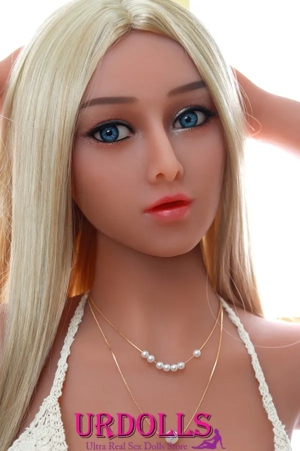 Mae Tan pšenične barve Real Life Sex Doll Očarljivo modelsko telo TPE 158 CM, beli dolgi ravni lasje, lepa prsa, rožnate ustnice