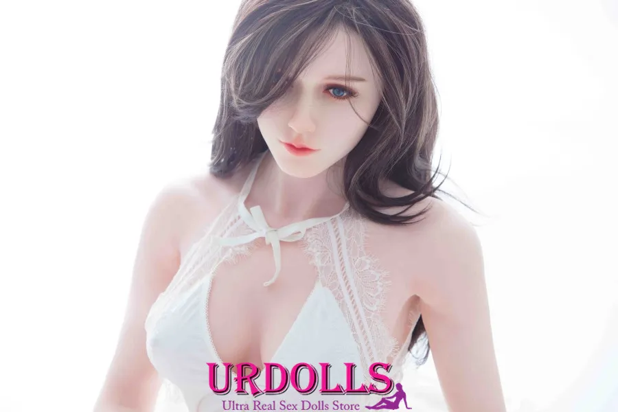 aki sex doll review