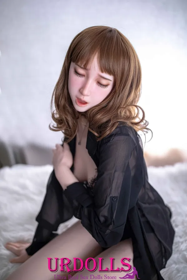 bella the princess sex doll