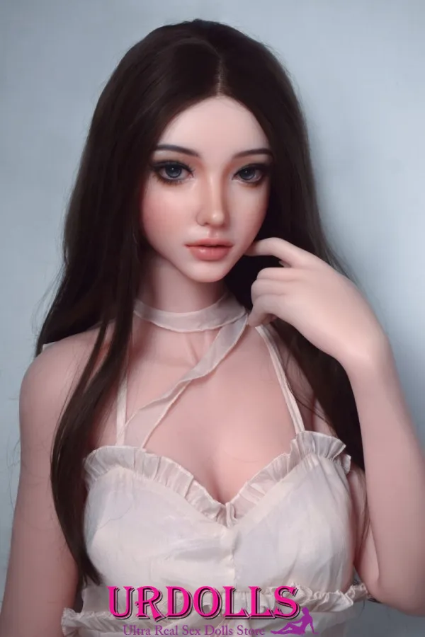 слатка девојка секс кукла нецензурирана