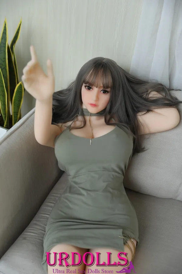 do silicone sex dolls feel real