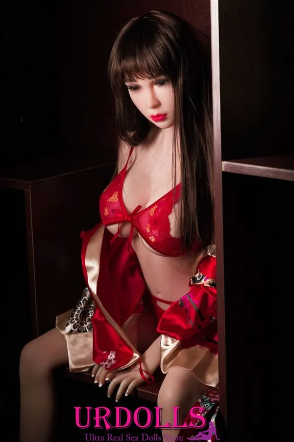 pretty pretty butt sex doll