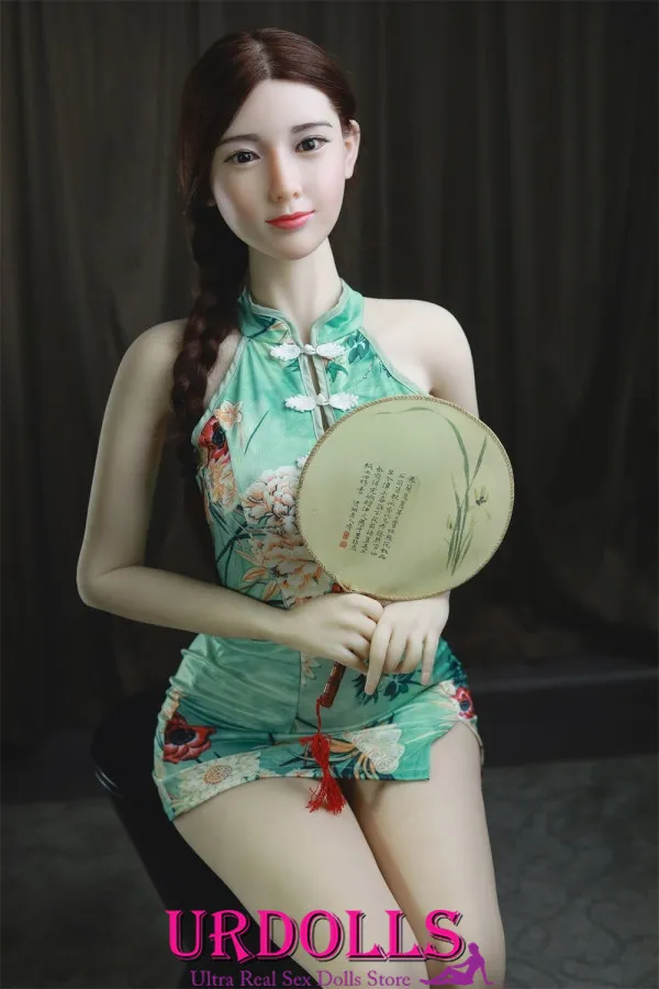 fucking lifelike tranny sex doll