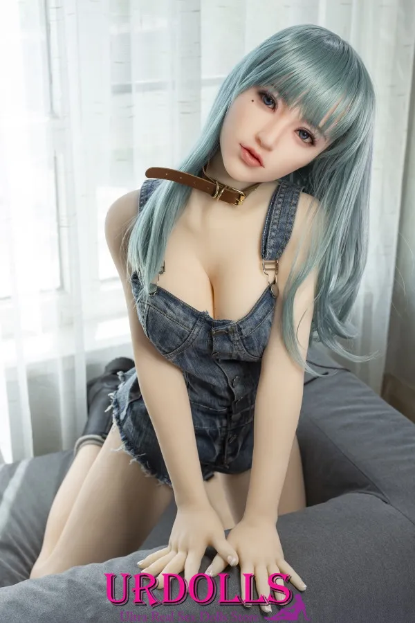 huge tits goth sex doll