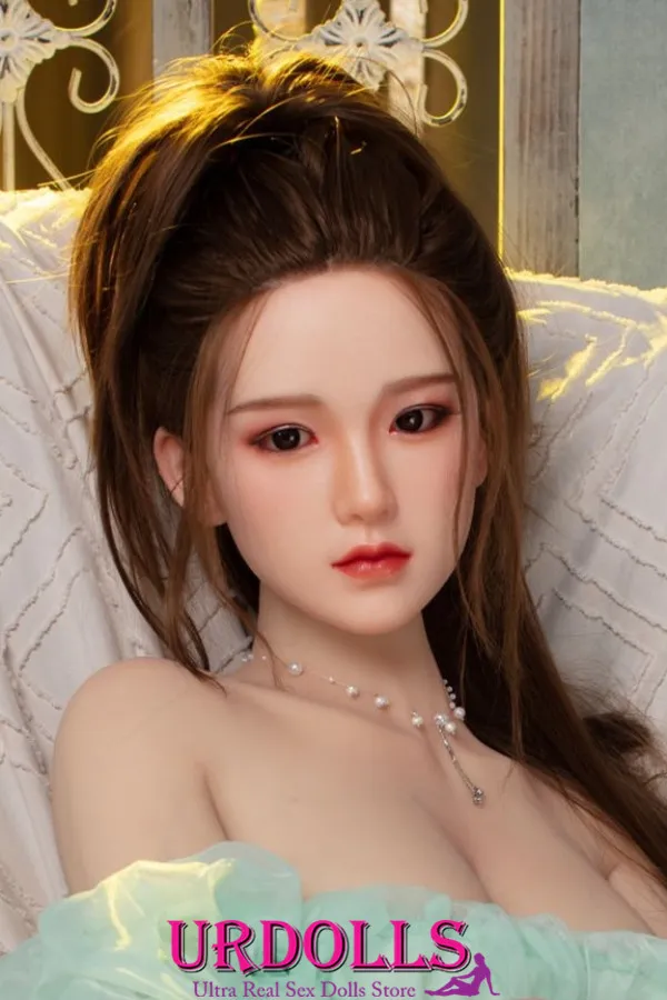 जापानी सेक्स रबर की गुड़िया