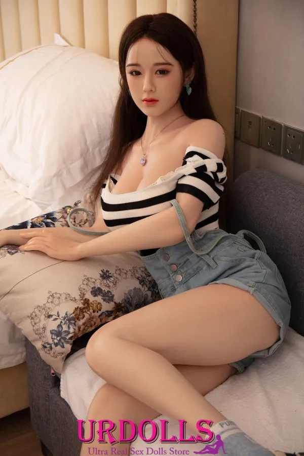 lifelike silicone sex doll nude