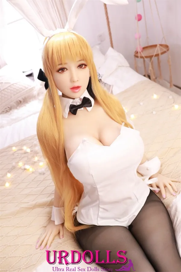 man fucking sex doll in parking lot