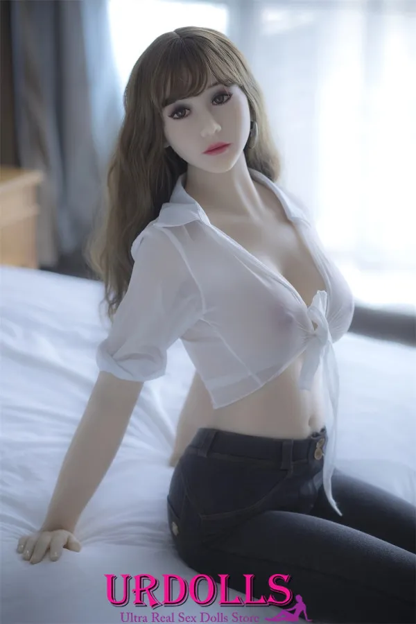 men who have sex with robot dolls