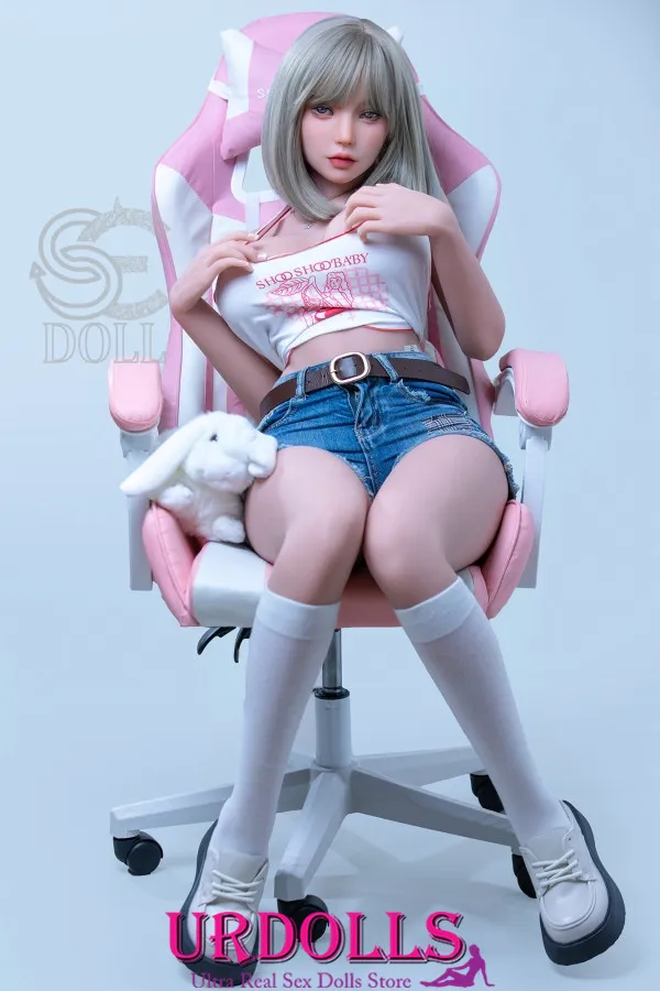 my boyfriend has a sex doll