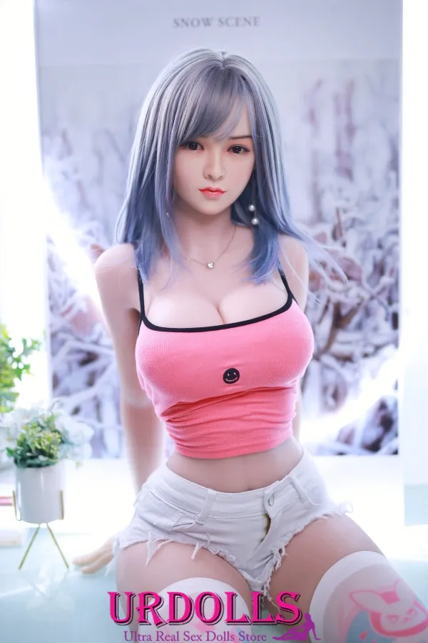 sex doll blowing up