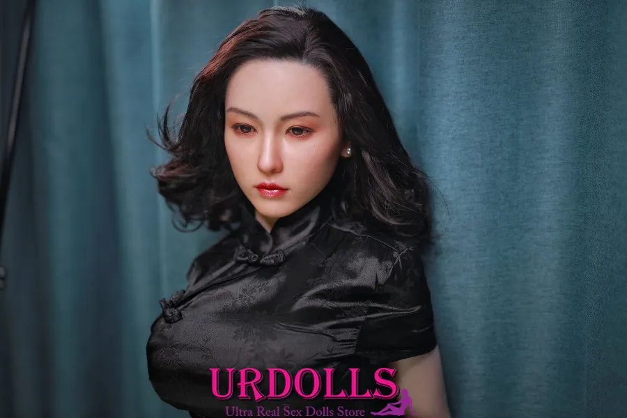 sex doll does she give blowjobs