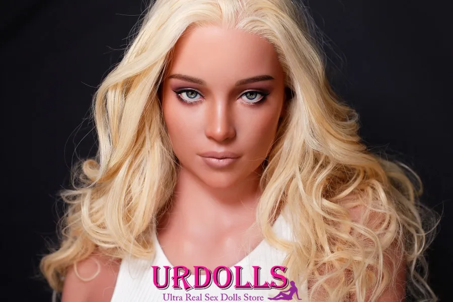 sex doll gros cul