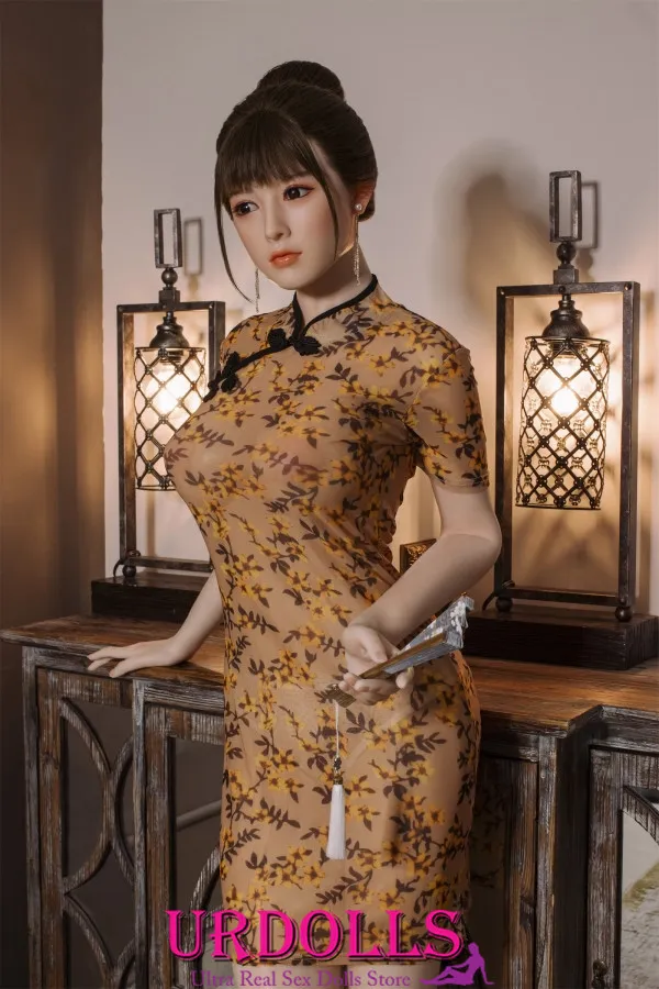 sex dolls using a fucking machine