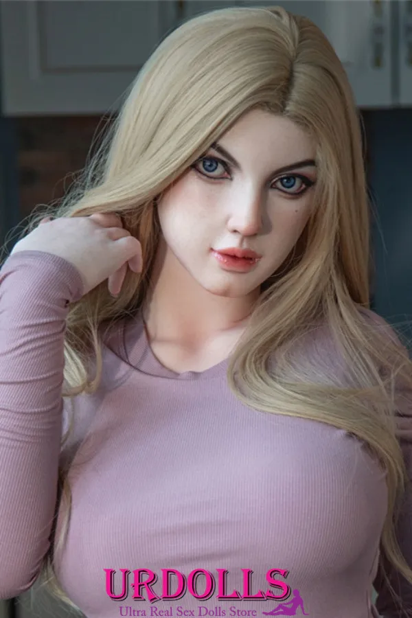 irontech yael doll