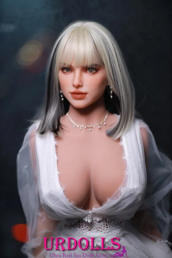 сиськи блондинка синтетична лялька секс