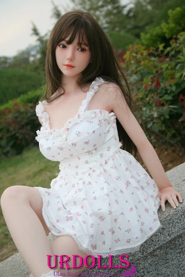 Чун Ли секс кукла