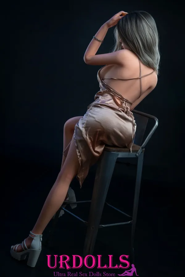 closest thing to a japanese girlfriend sex doll