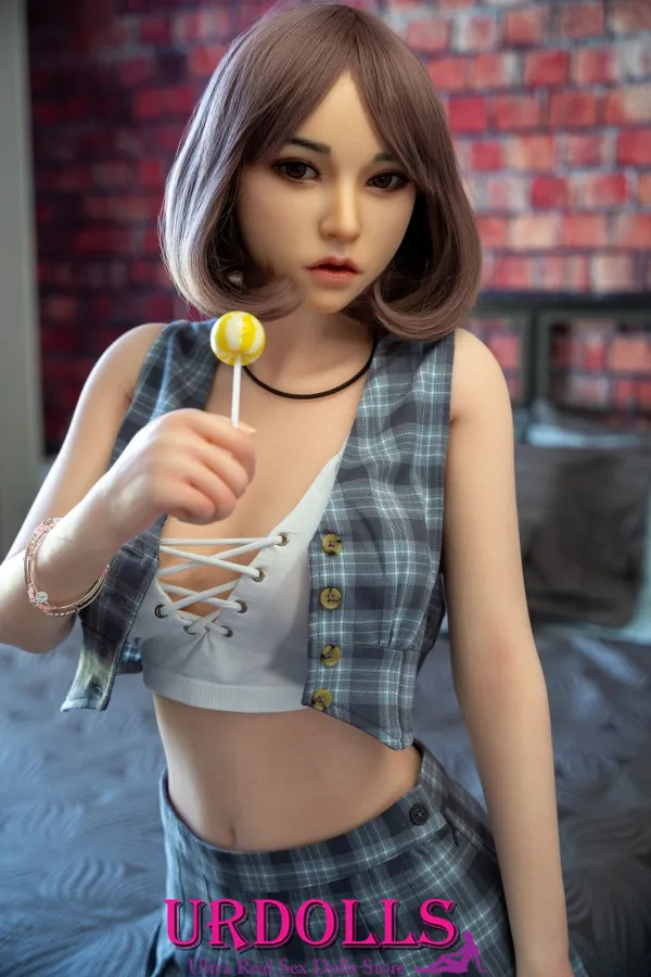 brezplačna virtualna spolna igra z lutkami