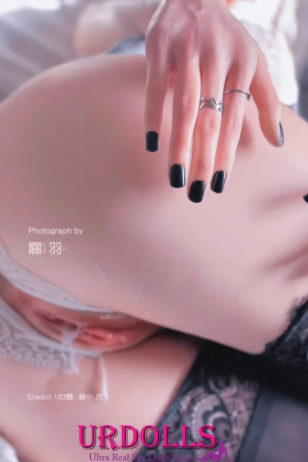 female sex doll that cums