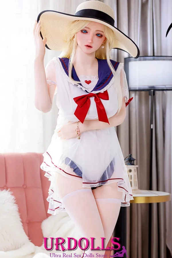 girl has blow up doll sex
