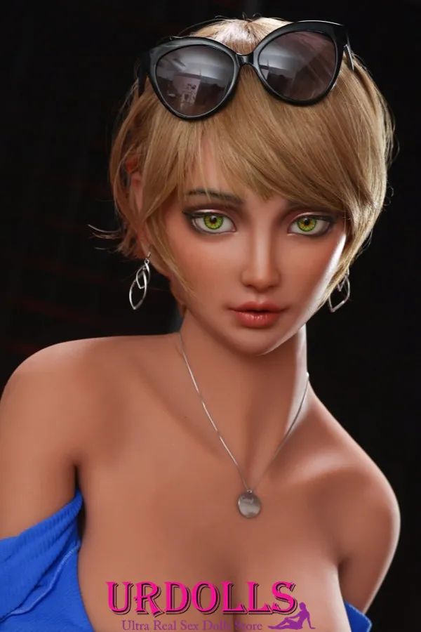 girl pretends to be a sex doll porn