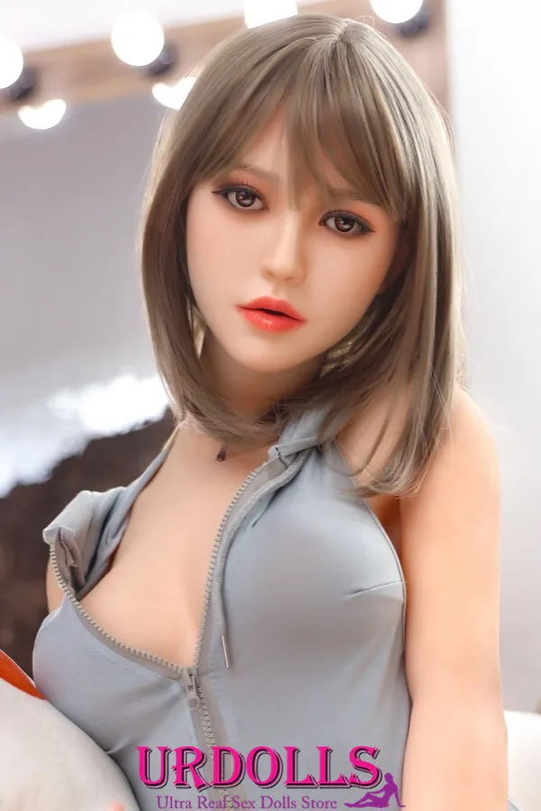 girl pretends to be sex doll pornhub