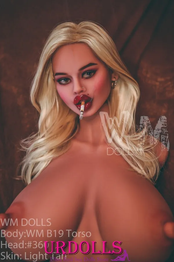 girl tribbes with sex doll