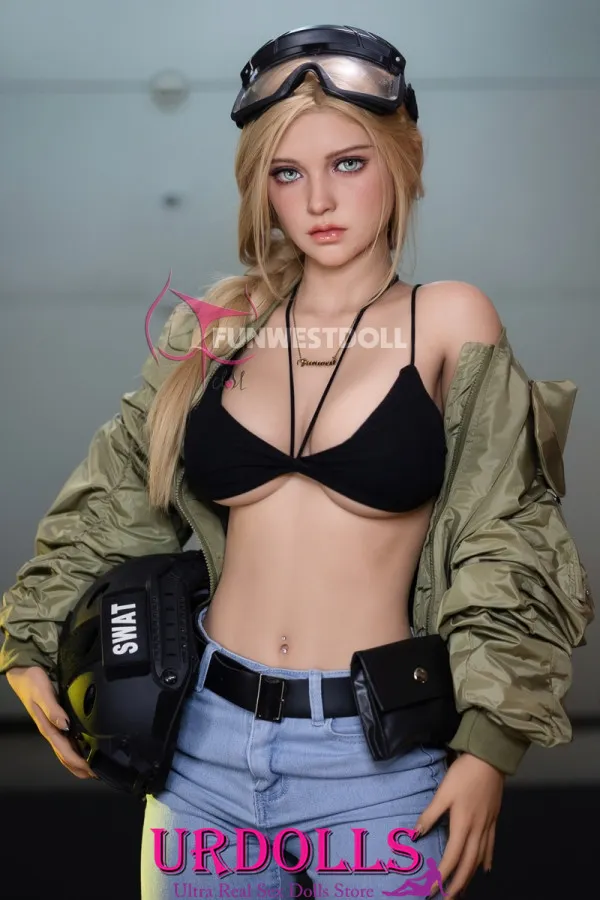 мојата омилена секс кукла огромни цицки-72_218