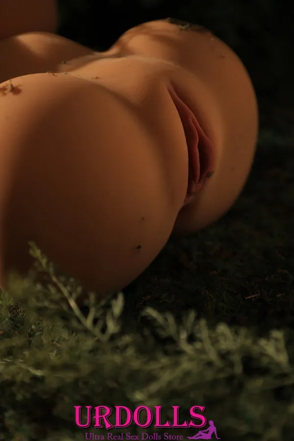 arwen datnoid sex doll
