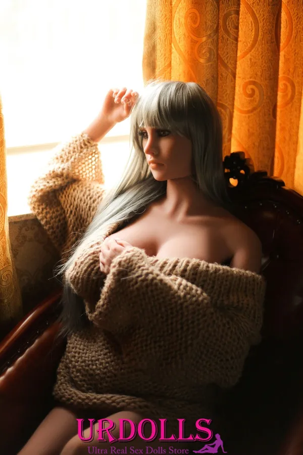 fucking a asian silicone sex doll and cum xxx anamation