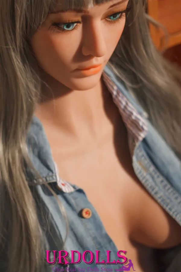 miss demeanor sex doll