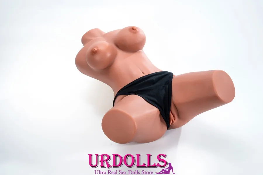 who made sex dolls