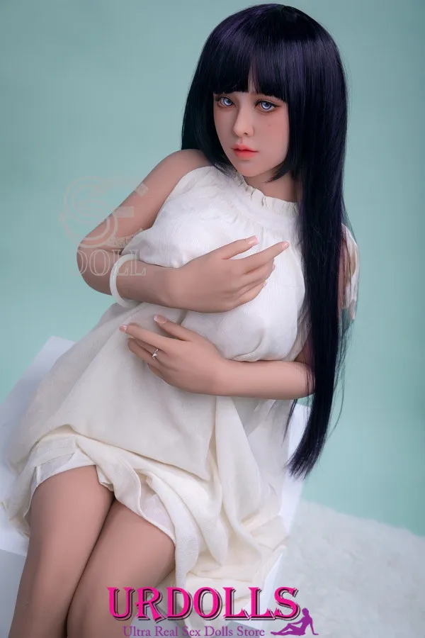 amazing sex doll fuck inside a car