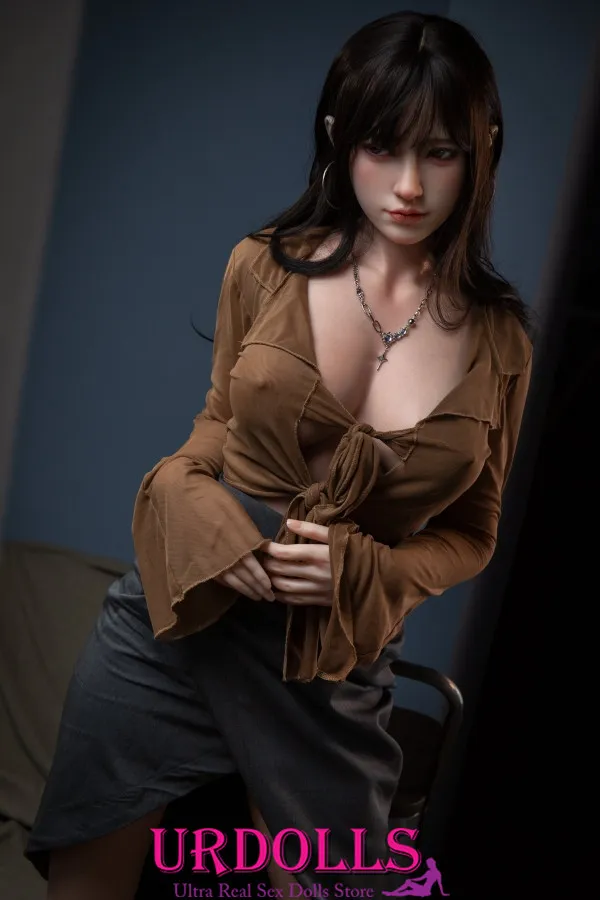 having sex with love doll