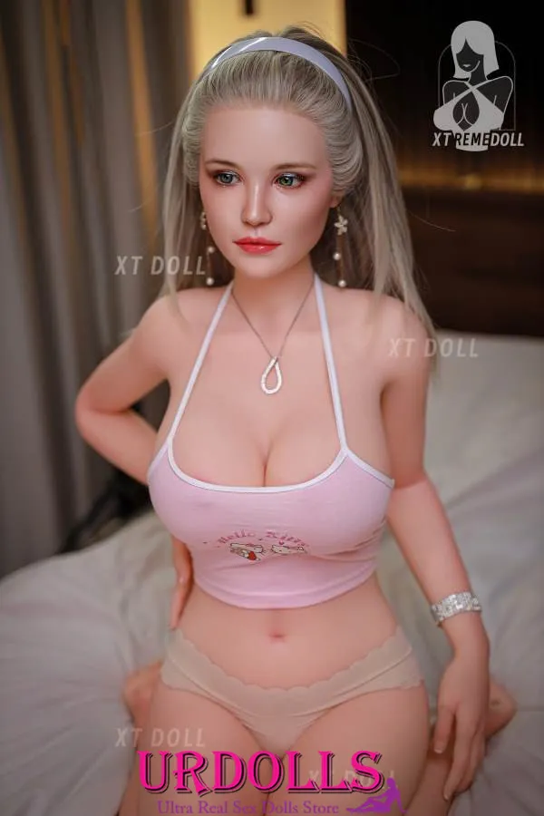 azjatycka prawdziwa seks lalka?