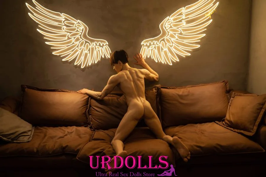 august taylor sex doll Realing