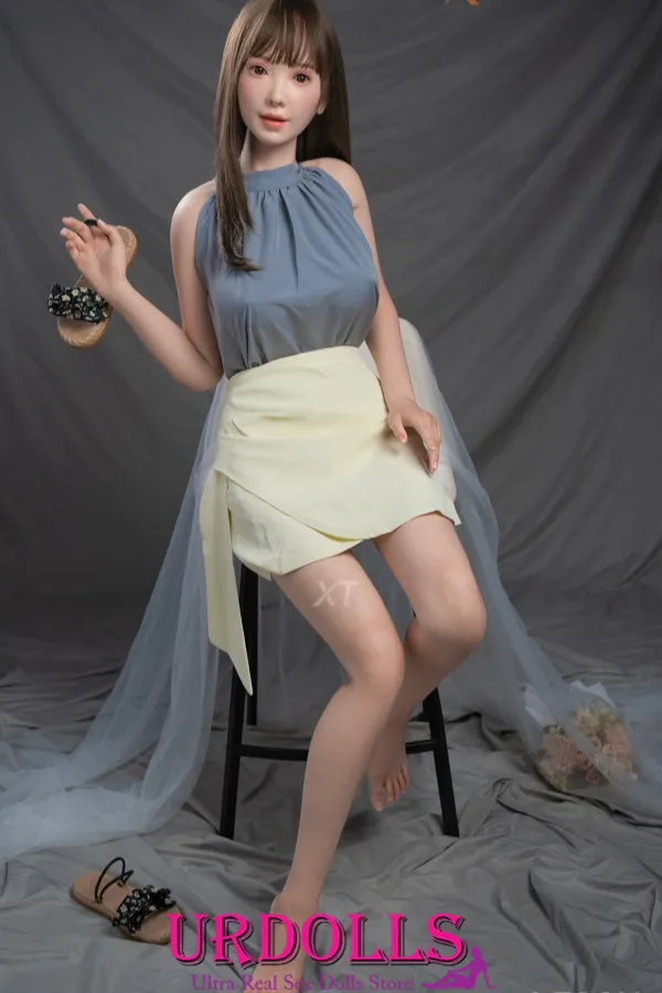 big ass silicone sex doll lorn